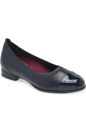 Munro Womens Mila Ballet Flat In Dark Navy Combo
