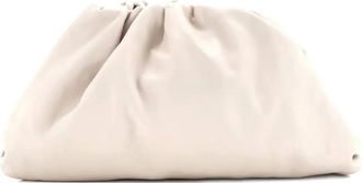 Bottega Veneta The Pouch Leather Teen clutch bag - Beige