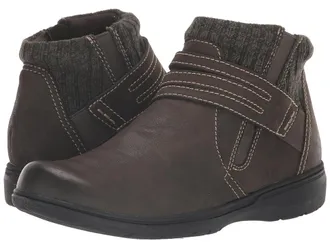 Clarks Carleigh Lane Womens Boots Dark Green Nubuck : 7 B - Medium, Leather/Rubber/Textile