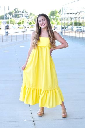 Entro Solid Square Neck Sleeveless Tiered Midi Dress In Yellow