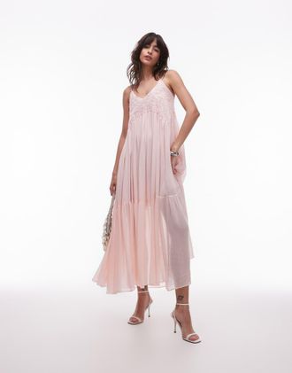 & Other Stories Vestito lungo rosa con ricamo e vita scesa