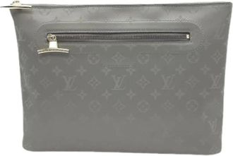 Louis Vuitton Pre-owned Clutches, male, Gray, Size: ONE SIZE Pre-owned M63240 Clutch Bag