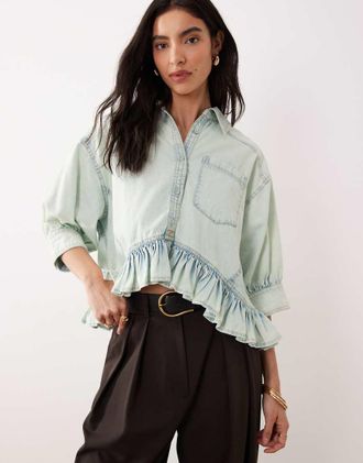 Free People Bailey - Camicia di jeans con peplo volant lavaggio chiaro tinto-Blu