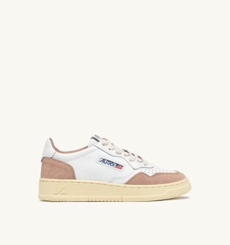 Autry SNEAKERS MEDALIST LOW IN PELLE BIANCA E SUEDE ROSE CANNEL