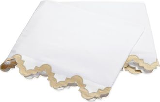 Matouk Aziza Flat Sheet in Champagne at Nordstrom, Size King