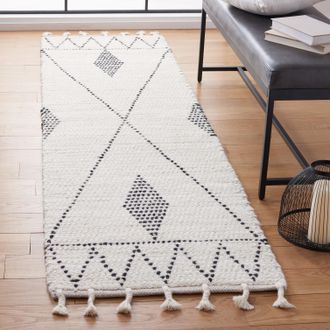 Safavieh Casablanca Hand Made Area Rug, Ivory / Black Bohemian Style Non-Shedding