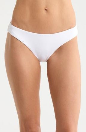 BECCA by Rebecca Virtue Modern Edge Hipster Bikini Bottoms in Vanilla at Nordstrom Rack, Size Medium