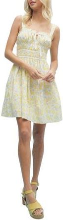 Wishlist Floral Smocked Minidress in Daisy/White at Nordstrom Rack, Size Medium