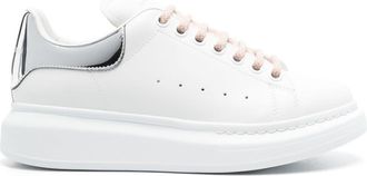 Alexander McQueen Oversized sneakers - women - Calf Leather/Calf Leather/Rubber - 40 - White