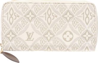 Louis Vuitton Ivory Canvas Long Wallet (Bi-Fold) (Pre-Owned)