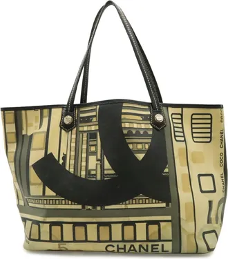 Chanel Beige Navy Pvc Leather Shoulder Bag Tote Bag (Pre-Owned)