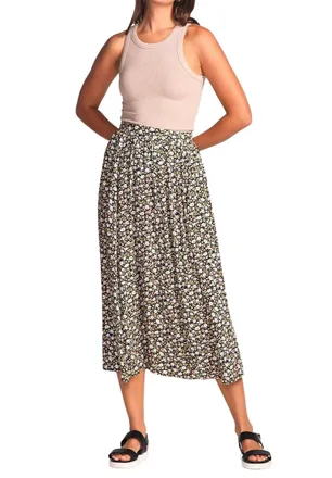 Pink Martini Luna Skirt In Black