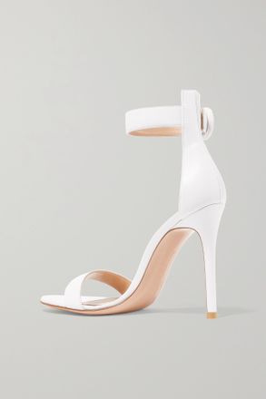 Gianvito Rossi Decolleté Gianvito 85 from $699.00 - on Stylight