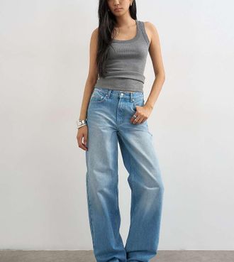 Topshop Tall Cinch - Jeans comodi a vita bassa lavaggio candeggiato-Blu