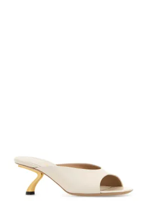 Ferragamo Womens Ivory Leather Igea Mules Mascarpone Scarpe Con Tacco