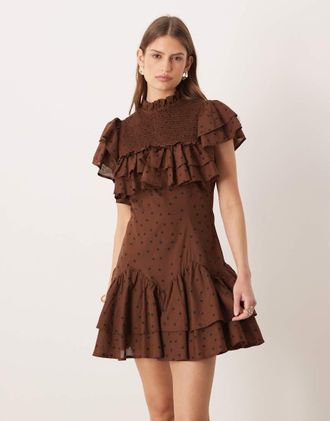 Asos Vestito corto accollato con volant e arricciature color cioccolato a pois-Multicolore