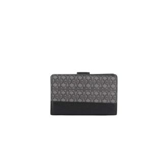 Coccinelle Cartera con Monograma y Acabado Met&aacute;lico - Accessories - Mujer - Negro - ONE SIZE