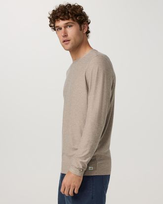 Vuori Clothing Long Sleeve Strato Tech Tee | Acorn Heather | Medium
