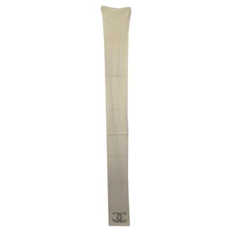 Chanel Pre-owned Womens CC Crystal-Embellished Knitted Scarf in Cream Cashmere - One Size