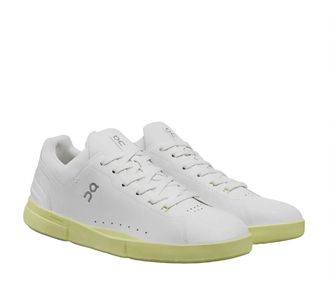 On Mens Roger Advantage Sneaker In White/hay