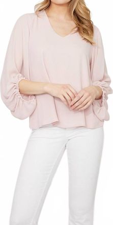 Frank Lyman Design V-Neck Puff Sleeve Pullover Top In Powder Pink