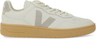 Veja Sneaker V-90