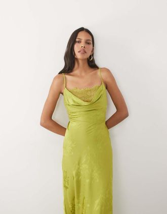 New Look Vestito midi in pizzo jacquard verde con spalline sottili