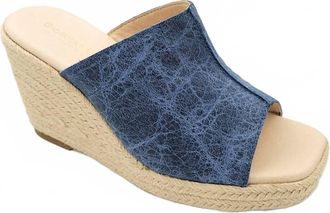 Chocolat Blu Women Sella Platform Wedge In Navy
