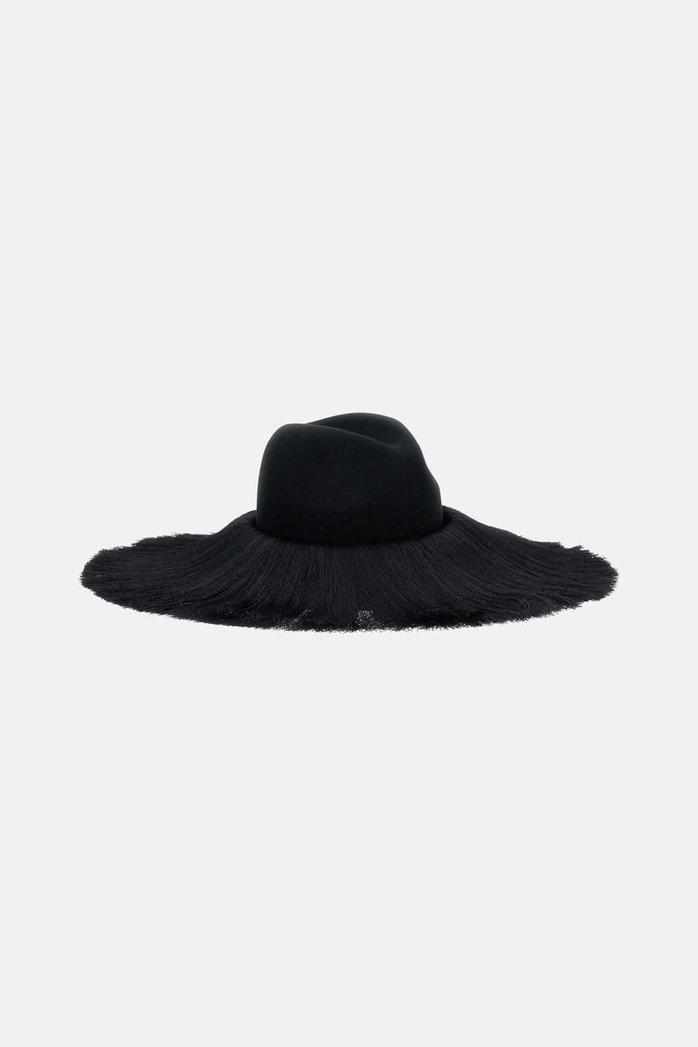 Comme Des Garçons Hats − Sale: up to −54% | Stylight