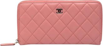 Chanel Pre-owned Wallets, female, Pink, Size: ONE SIZE Pre-owned Quilted Wallet