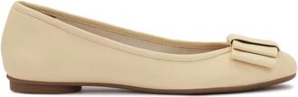 Kazar Roomkleurige ballerinas met een grote strik - Dames - Ballerinas - Beige - 41 EU - Leer - Schoenen