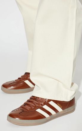 adidas GAZELLE INDOOR Sports Shoes, Mens, Brown