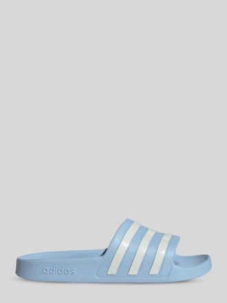 adidas Badeschuhe mit Label-Pr&auml;gung Modell ADILETTE AQUA in Hellblau, Gr&ouml;&szlig;e 40,5