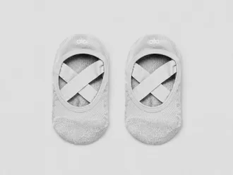 Alo | Womens Pivot Barre Socks in Athletic Heather Grey, Size: Small/Medium