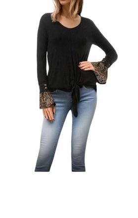 Vava Agnes Bell Long Sleeve Top In Black/gold Pleated Leopard
