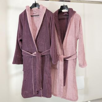 Dmora Albornoz Sekate, 100% Algod&oacute;n Con Capucha Reversible, Estructura Color Violeta, Degradado Ciruela, Rosa