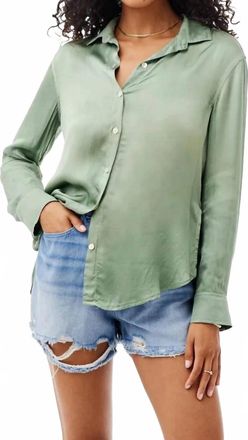 Bella Dahl Silky Slit Button Down Shirt In Sage