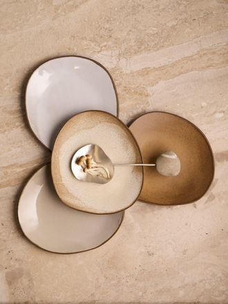 Hana Karim Studio Hand-Built Stoneware Dessert / Salad Plates - 7in/18cm (Set of 4)