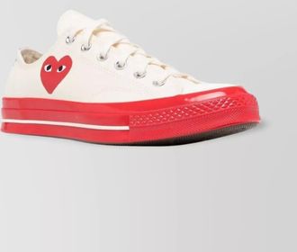 Comme Des Gar&ccedil;ons chuck 70 heart application sneakers