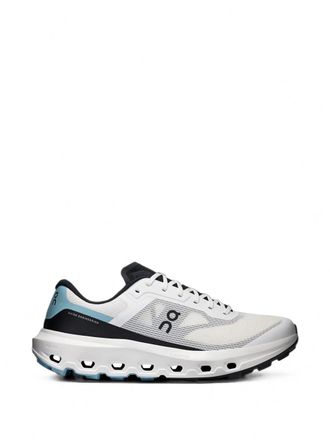 On Sulle scarpe da ginnastica Cloudvista 3
