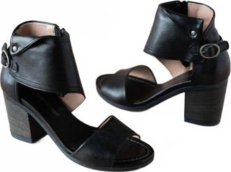 Eric Michael Womens Callie Heeled Sandal In Black