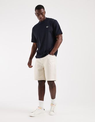 Fred Perry T-shirt blu navy con logo e stampa sul retro