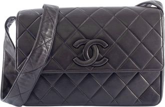 Chanel Matelasse Leather Shoulder Bag (Pre-Owned)