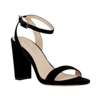 Pelle Moda Womens Zia Heels In Black Kid Suede