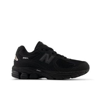 New Balance Kids 2002 Lace in Black Synthetic, size 3.5