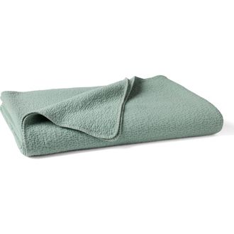 Coyuchi Cascade Organic Cotton Matelass&eacute; Blanket in Seafoam at Nordstrom, Size King