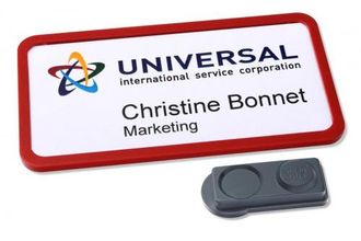 Avery Caja 10 Portanombres Office Badge Rojo Con Im&aacute;n Extra Fuerte--37 X 75 Mm Avery 4839r-l