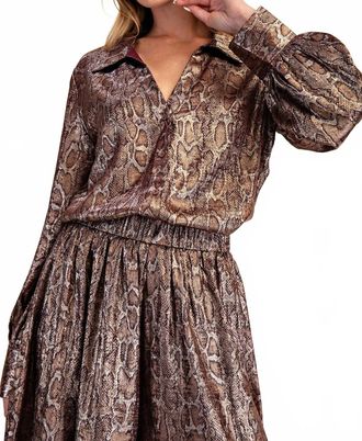 Glam Vogue Voltage Button Down In Brown