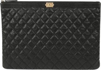 Chanel Pre-owned Clutches, female, Black, Size: ONE SIZE Pre-owned Boy Caviar Large Clutch