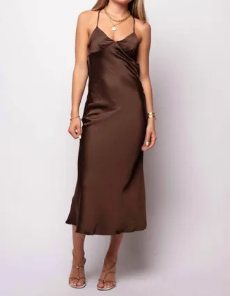 Nia Chrishelle Dress In Brown